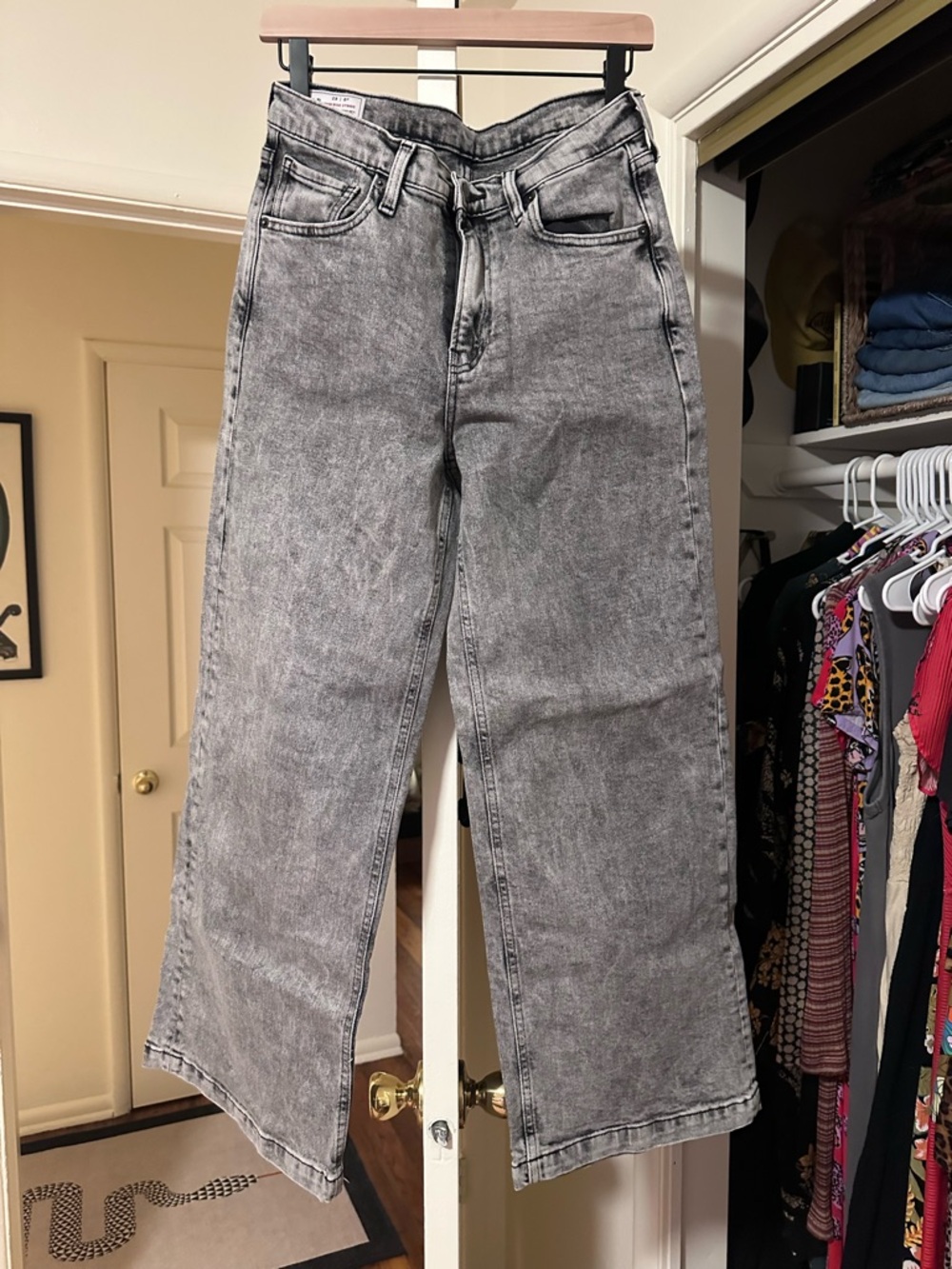 GAP High-Rise Wide Leg Jeans in Washed Gray